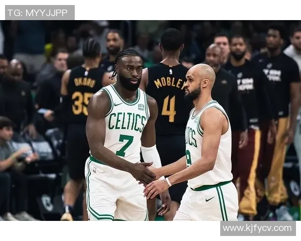 勇士与奇才激战正酣NBA直播精彩瞬间回顾与分析 勇士与奇才激战正酣NBA直播精彩瞬间回顾与分析