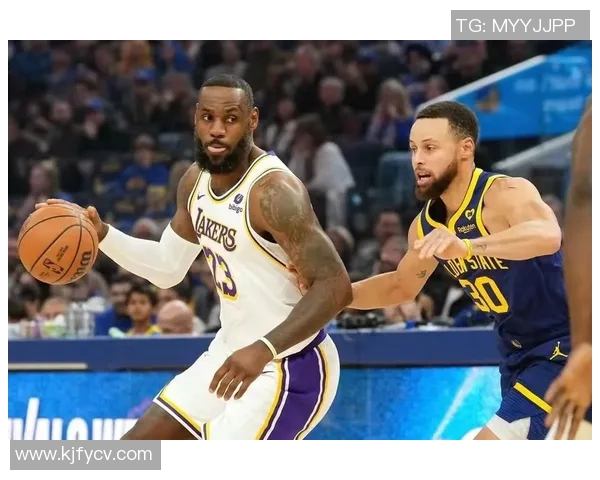 勇士与湖人激战2015年11月24日精彩回顾与赛后分析 勇士与湖人激战2015年11月24日精彩回顾与赛后分析