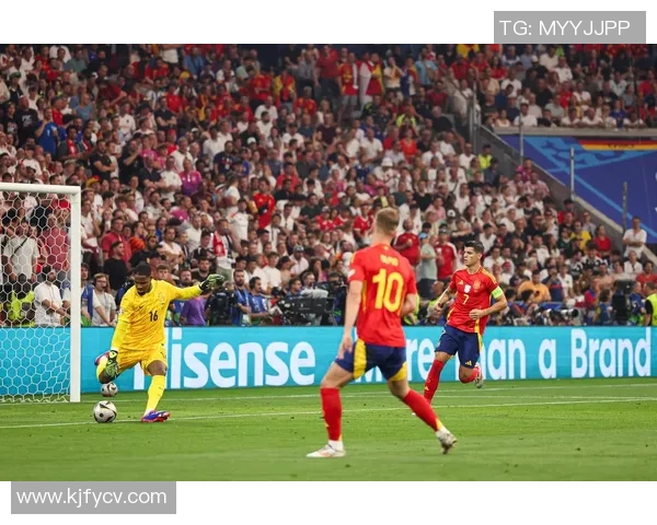 西班牙与意大利世预赛精彩对决比分揭晓引发热议 西班牙与意大利世预赛精彩对决比分揭晓引发热议