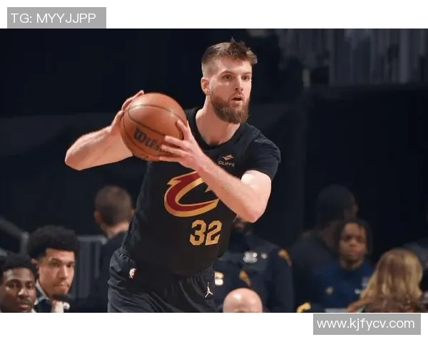 2018年骑士与黄蜂激战全场精彩录像回顾与分析