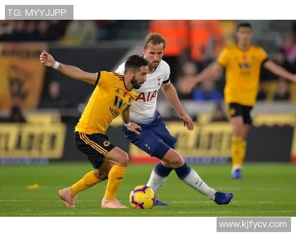 热刺主场迎战狼队激战正酣精彩瞬间回顾与赛后分析